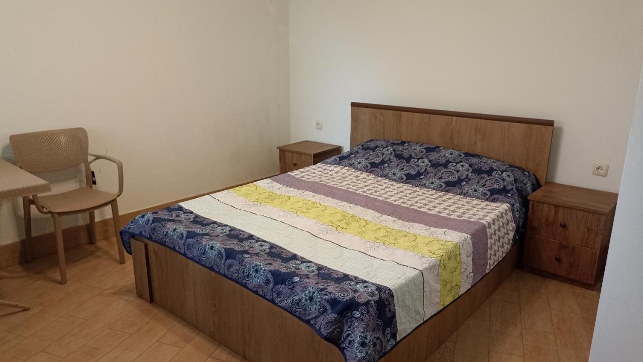 Guest House Karla 科布列季 外观 照片