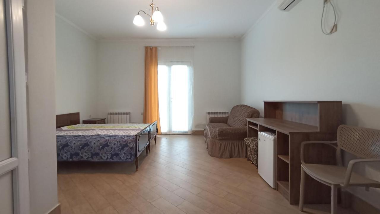 Guest House Karla 科布列季 外观 照片