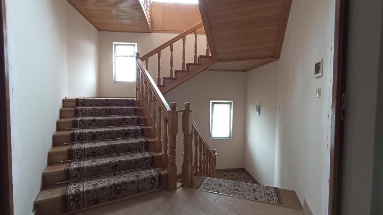 Guest House Karla 科布列季 外观 照片