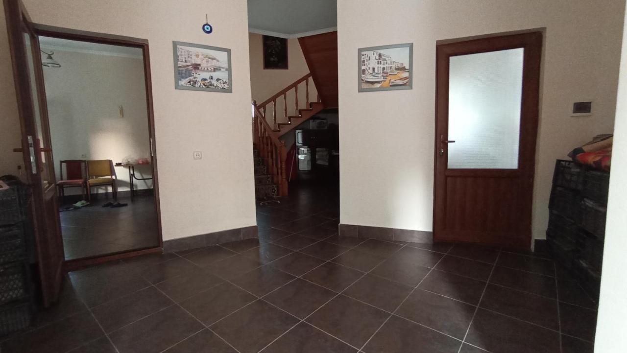 Guest House Karla 科布列季 外观 照片